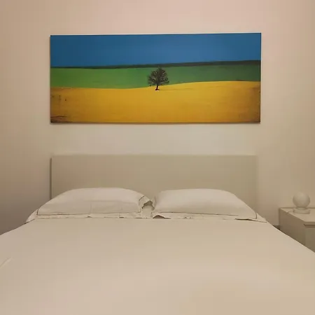 Navis' House * Μπάρι