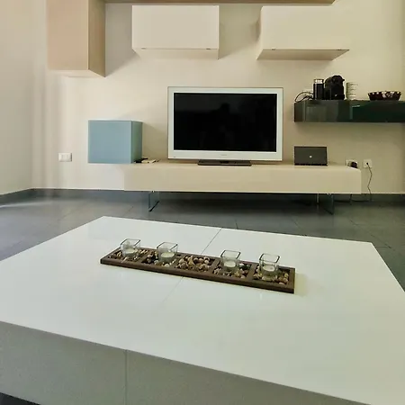 Apartment Navis' House *